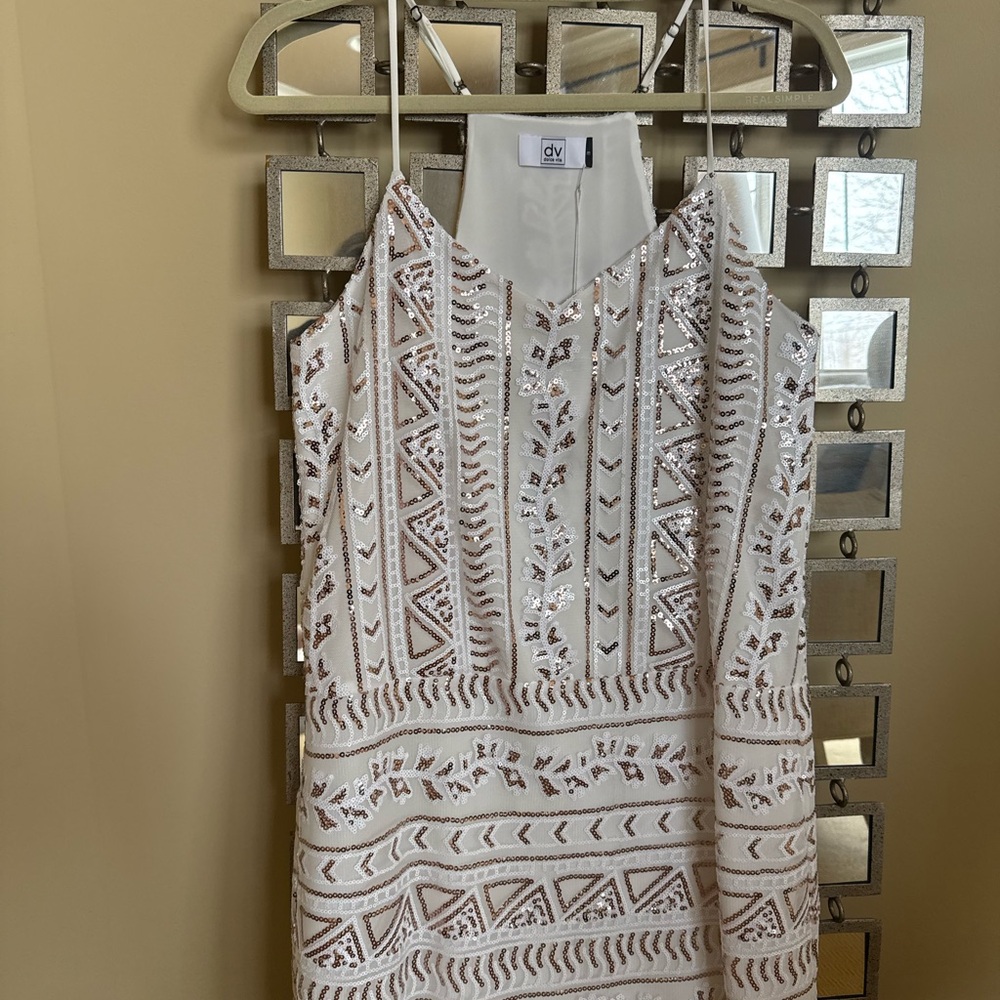 Dolce Vita Cream and Silver Geometric Backless Dress